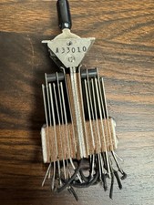 Vintage Lever Leaf Switches - Lot Of 34 Vintage Lever Leaf Switches - Lot Of 34