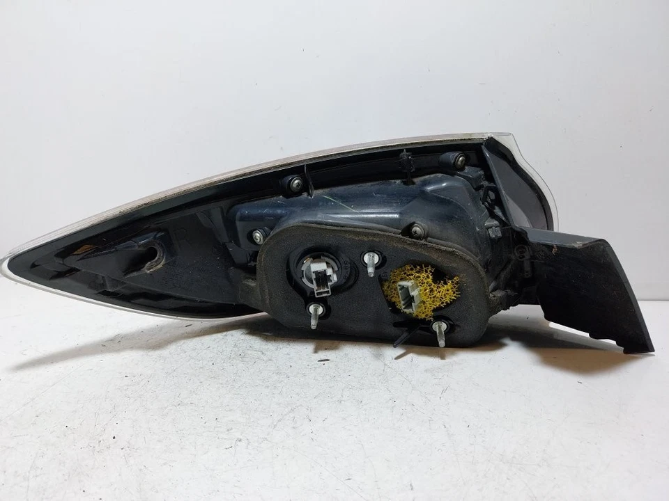 Feu arrière/arrière sur carrosserie MAZDA 3 RHD 2012 (CÔTÉ CONDUCTEUR) BBN7... - Photo 3/4
