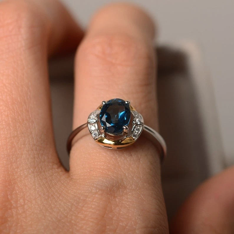 1.65 克拉椭圆形天然黄玉和钻石周年纪念戒指 14K 白金 6 码 — 第 4/4 张图片