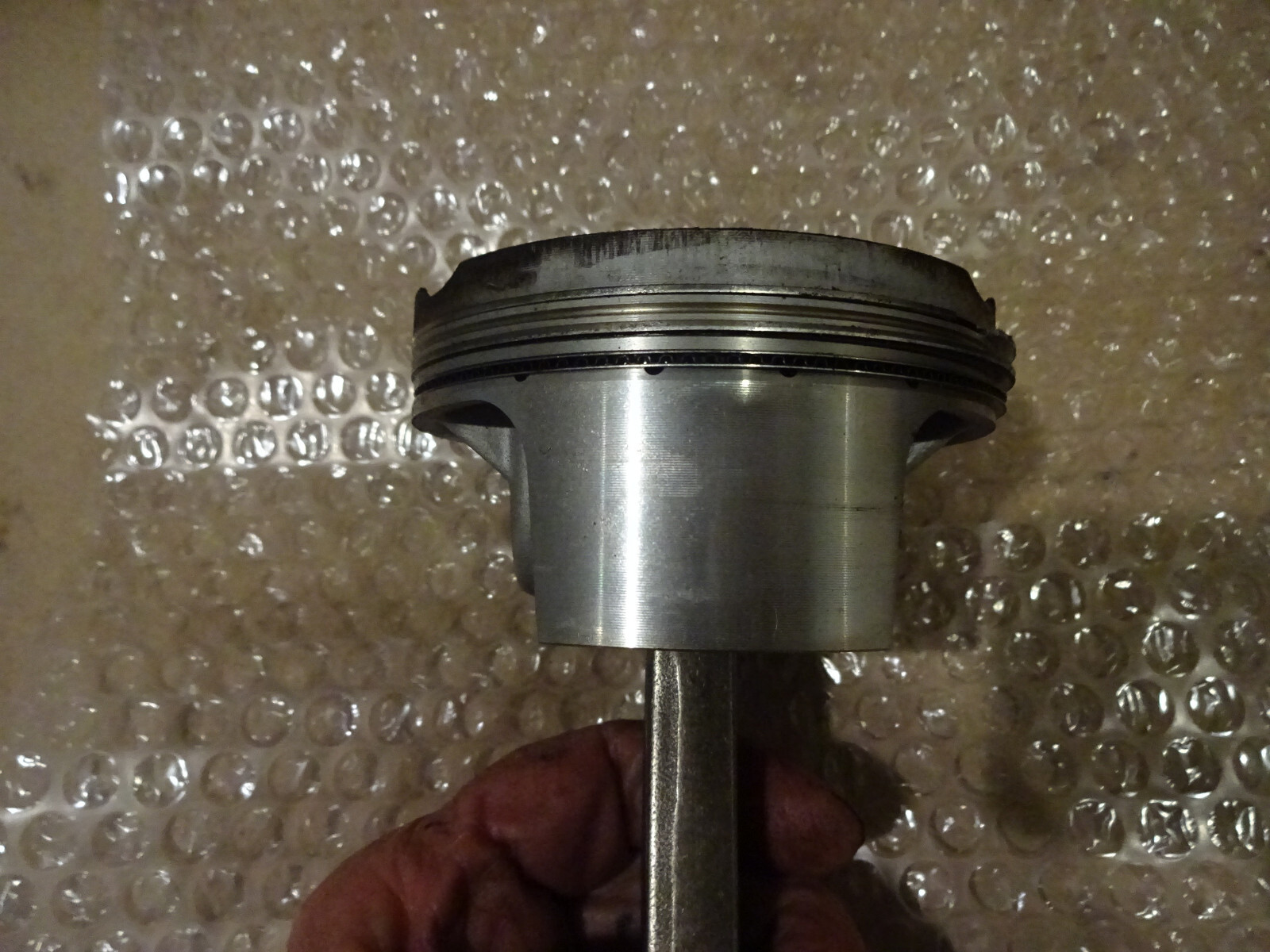 Maserati 4200, Quattroporte-RH Engine Piston & Con Rod Cyl# 4 -P/N 198410-192402