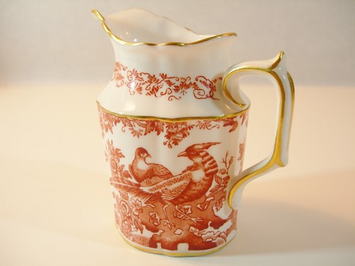 ROYAL CROWN DERBY RED AVES 4 1/8" CREAMER RED AND WHITE PORCELAIN PHOENIX BIRD - Picture 7 of 12