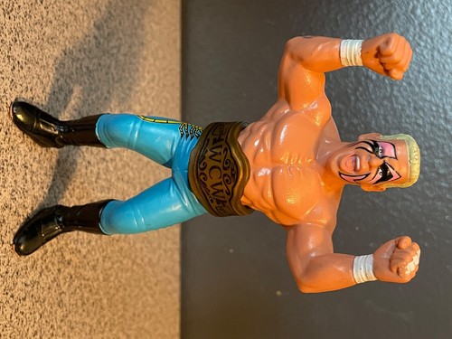 WCW Sting Galoob 1990 Series 1 wrestling action fi...