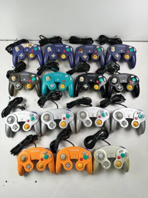 Nintendo Official GameCube Controller Random Color 15 Lot Set