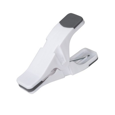 Plastic Jumbo Clothespins Strong Grip Durable Construction Compact White 18 Ct