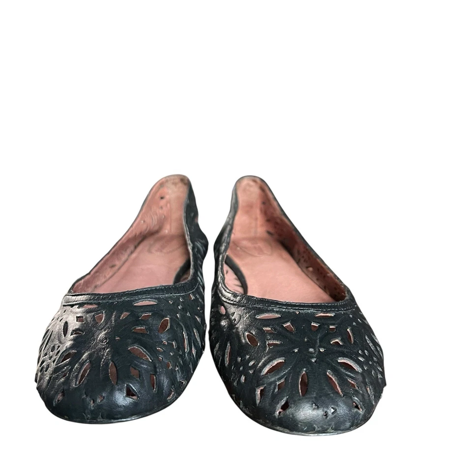 Corso Como Floral Corte Láser Cuero Negro Skimmer Planos Talla 8 Hecho en Brasil Foto 3 de 4