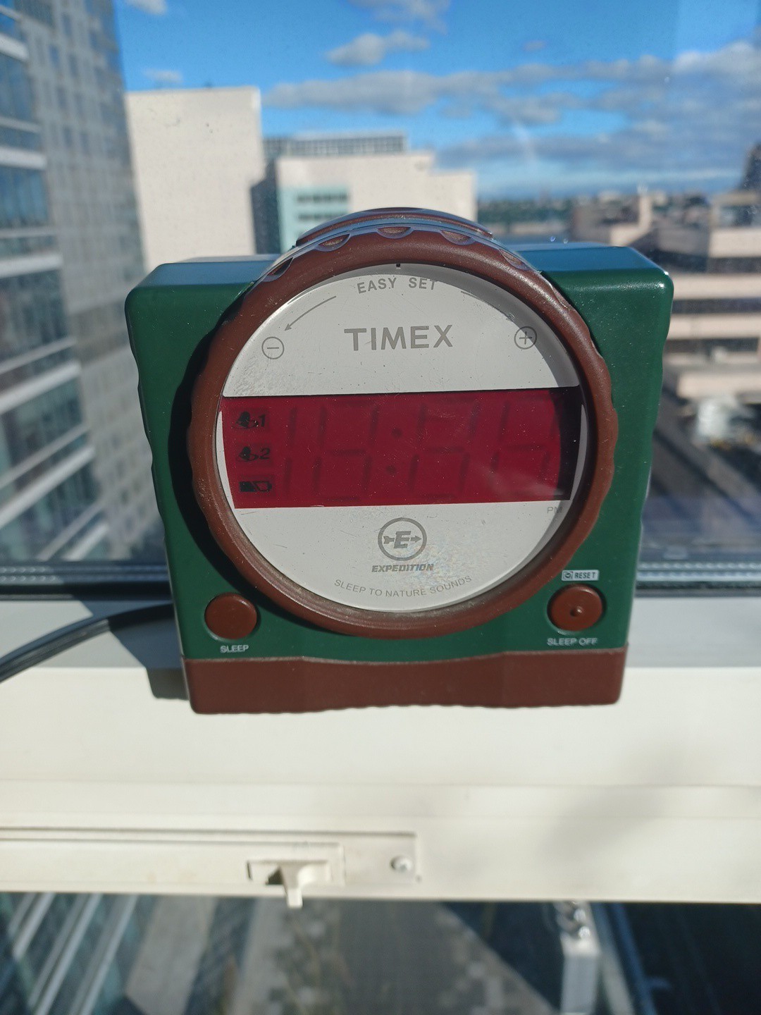 Vintage Timex Expedition Sleep To Nature Sounds Easy Set Alarm Clock T155Q