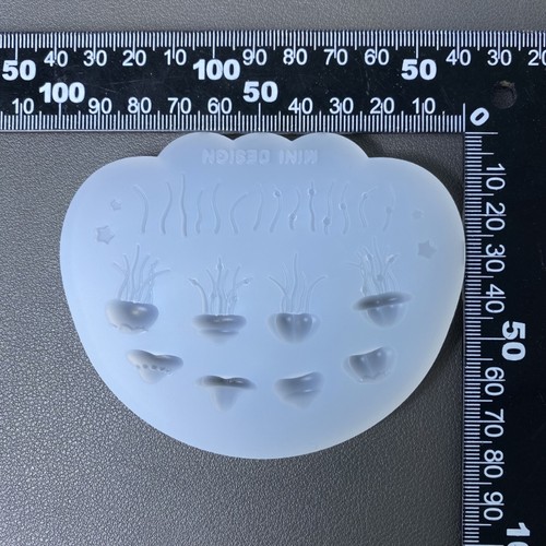 Multi Purpose Jellyfish Shaped Epoxy Mold For Handmade Keychain Decoration - Picture 3 of 8
