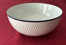 Michael Aram White Porcelain Twist All Purpose Bowl Midnight Rim