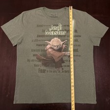 RARE VTG Disney Store Star Wars Yoda Shirt