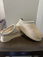 UGG Tazz II Slipper Women's Size US 8 Sand