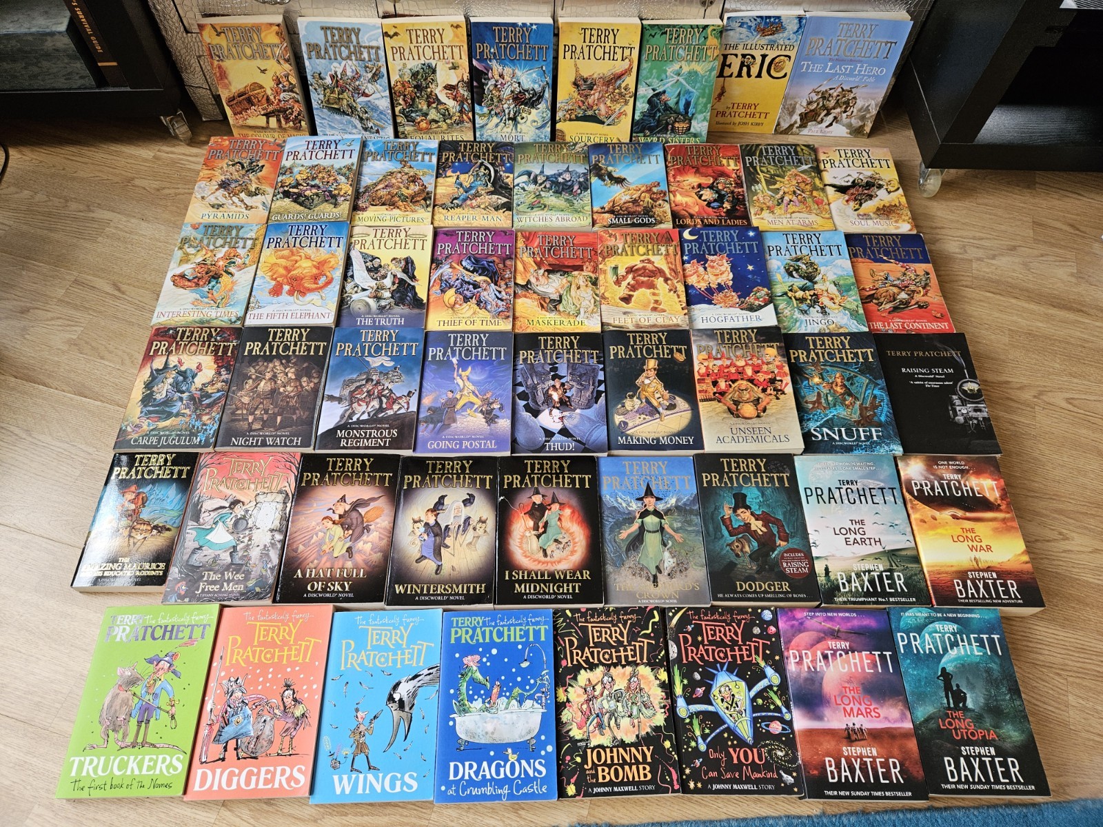 Terry Pratchett Complete Collection Set 41 Discworld Books + Extra Novels Bundle