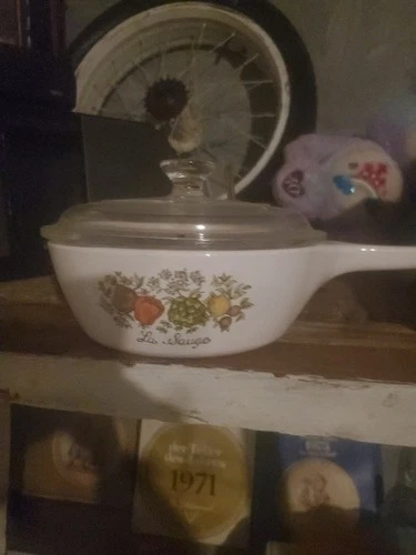 VTG Corning Ware Spice of Life 1 Pint La Sauge P 81-B with Pyrex Lid