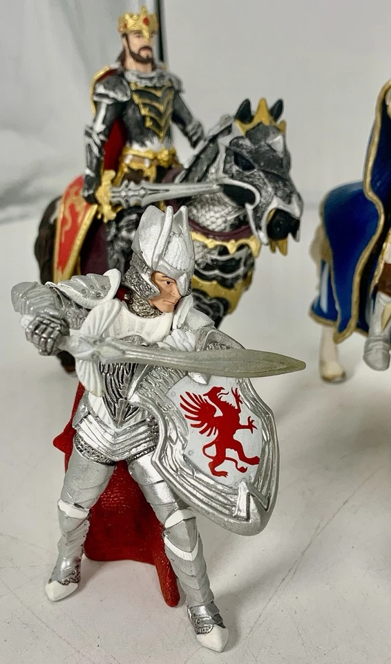 Schleich Mundo de Caballeros Lote de 4 Caballos y 7 Caballeros. Foto 4 de 4