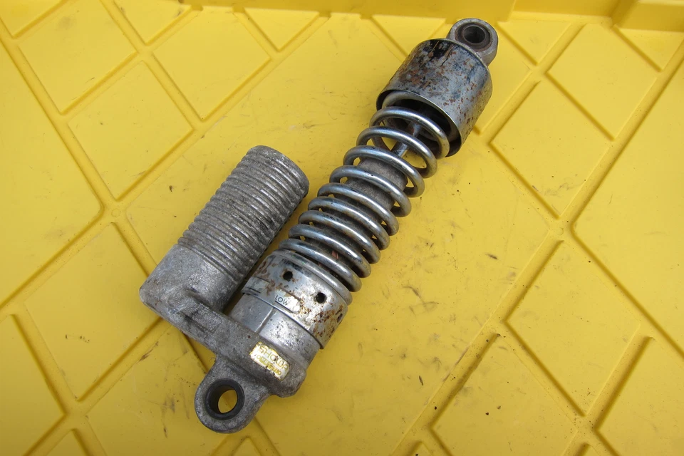 Amortiguador trasero Honda V45 Magna VF750 C 1983 Foto 3 de 4