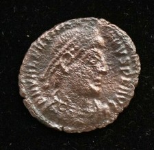 VALENTINIAN IMPERIAL ROMAN COIN  - FINE CONDITION - AE 18MM