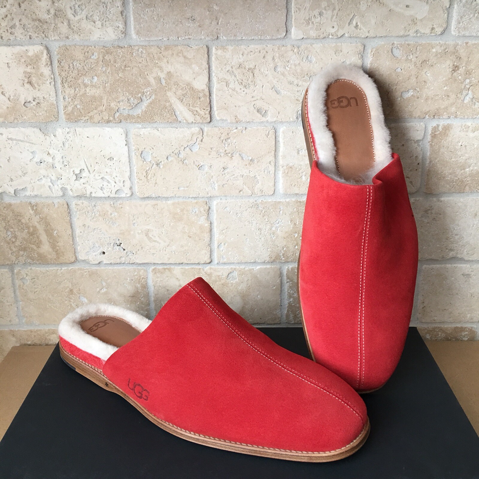 UGG CHATEAU SLIP-ON SAMBA RED SUEDE 