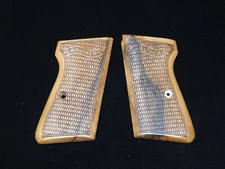 CUSTOM MADE WALNUT WOOD GRIPS FITS WALTHER PPK/S ARKANSAS *DIAMON CHECKERED*