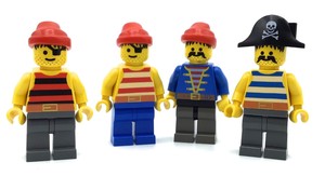 lego pirate people