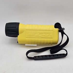 Underwater Kinetics SL4 Scuba Snorkel Dive Light With Wrist Strap