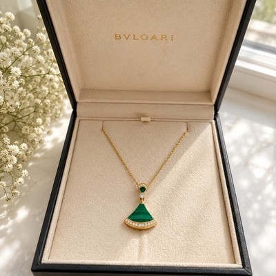 BVLGARI Diva Dream Necklace Malachite AU750 18K Diamond Authentic Timeless $7600