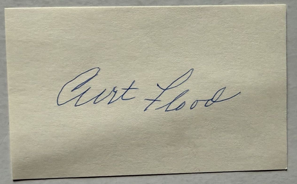 Curt Flood (d. 1997) Signed Autographed Vintage 3x5 Index Card : Mueller COA
