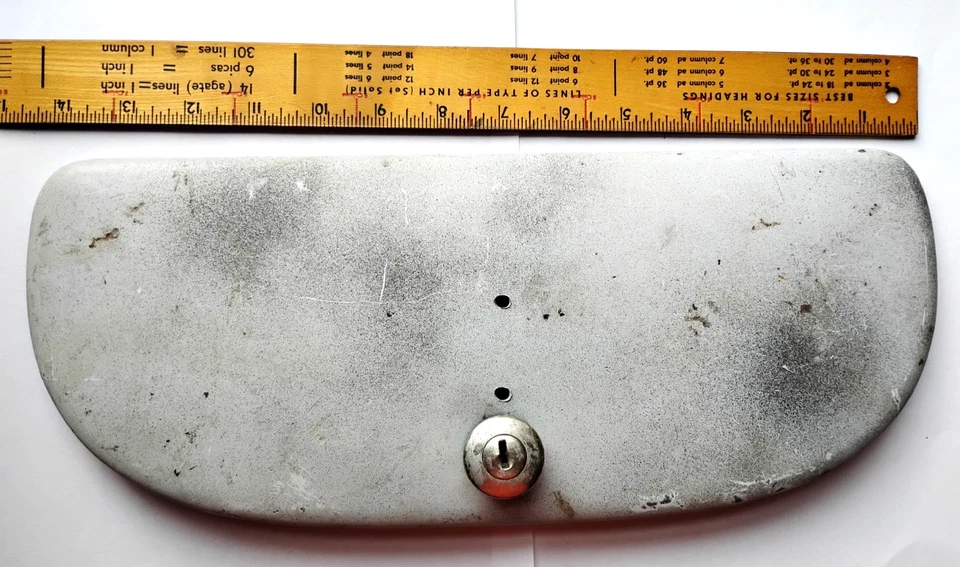 Puerta de guantera Hudson/Terraplane 1934 usada con cerradura Foto 3 de 4