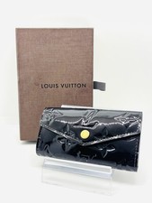 Near Mint LOUIS VUITTON Multicle 4 Key Case M90909 Vernis Amarante Used