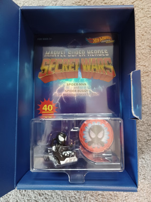 Hot Wheels RacerVerse Marvel Secret Wars Spider-Man Vehicle & Disc SDCC 2024