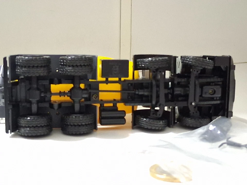 KONRAD CAMION MAN BETONIERA SCALA 1/50 451862 - Immagine 2 di 4