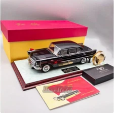 1:18 Red Flag CA72 Model Car Diecast Metal Hobby Collection Display Gifts Black