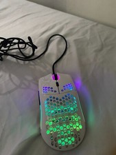 glorious mouse model O used, wired, cable is replaced with razor cable,