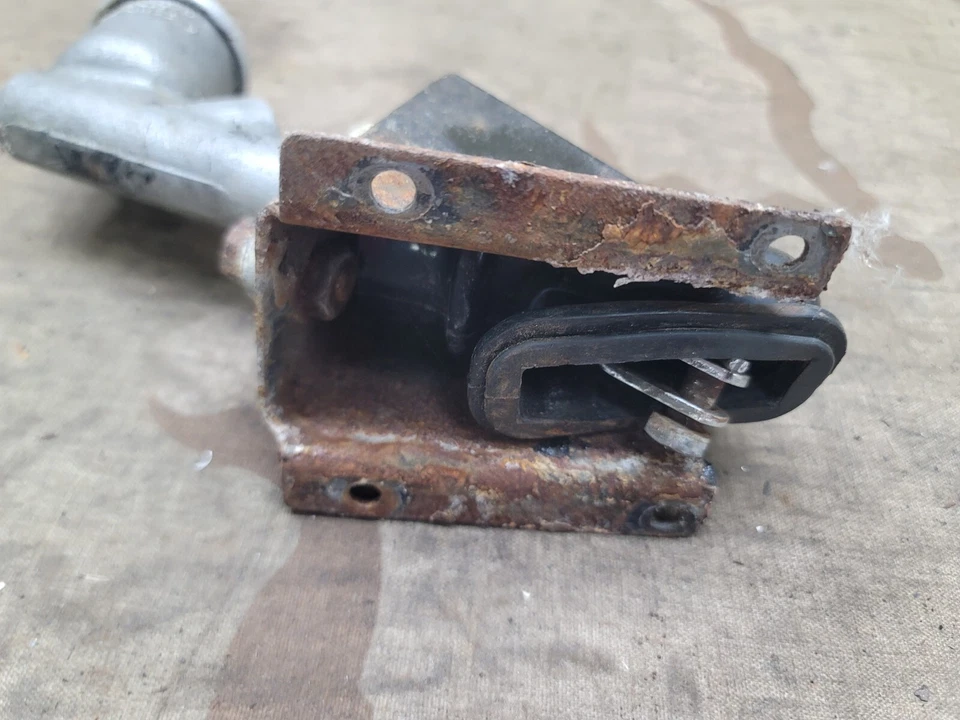  1974 1975 1976 77 1978 1979 1980 Triumph Spitfire Clutch Master Cylinder - image 4 of 4