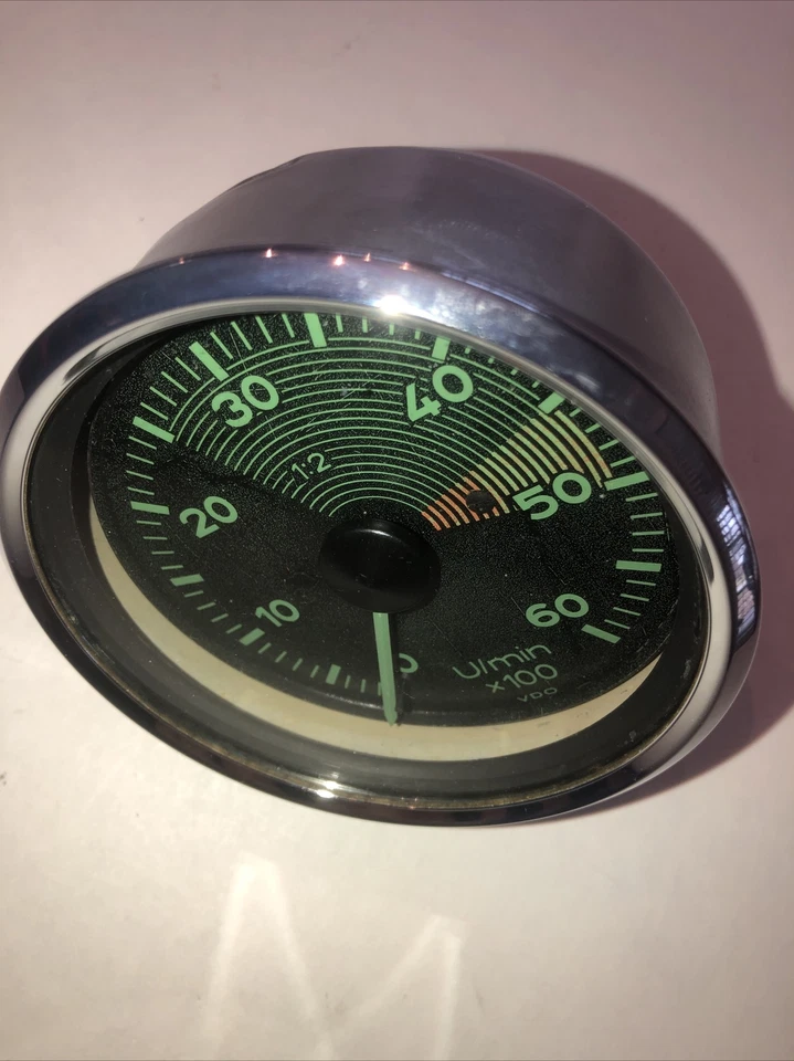 Velocímetro Porsche 356 Pre A VDO fecha estampada 10,56 Foto 2 de 4