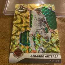 2022 Panini Mosaic FIFA World Cup Gerardo Arteaga Gold Reactive Rookie