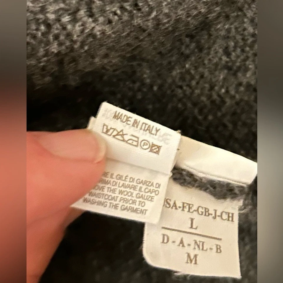 Cardigã feminino 100% cashmere feito na Itália cinza carvão tamanho grande - Imagem 4 de 4