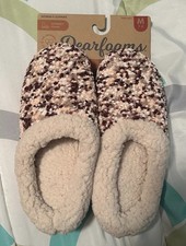 Dearfoams Women s Memory Foam Slippers. Size is medium 7-8. Brand new