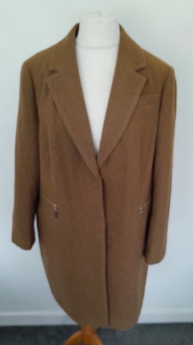 M&S COLLECTION - Wool Mix Mid Length CAMEL MIX Coat Size 18 - Picture 2 of 13