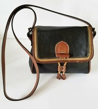VINTAGE OTELLO LEATHER SHOULDER PURSE. MADE IN ITALY