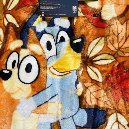 Bluey Plush Throw Blanket 50”x70” Bingo Autumn Fall Foliage Festive Seasonal NEW - Picture 4 of 6