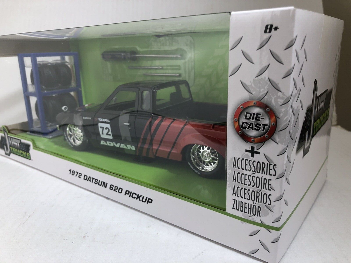 JADA JUST TRUCKS 1972 DATSUN 620 PICKUP TRUCK 1:24 with