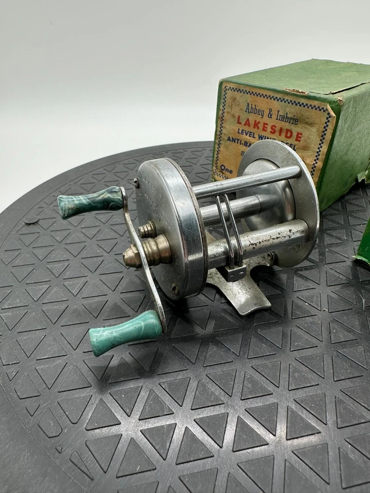 Carrete de fundición de cebo vintage Bronson Abbey & Imbrie Lakeside #585 con caja EE. UU. Foto 2 de 4