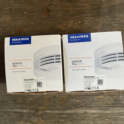 2x Hekatron Genius Plus Edition Rauchmelder weiß, Modell 31-5000020-06-02
