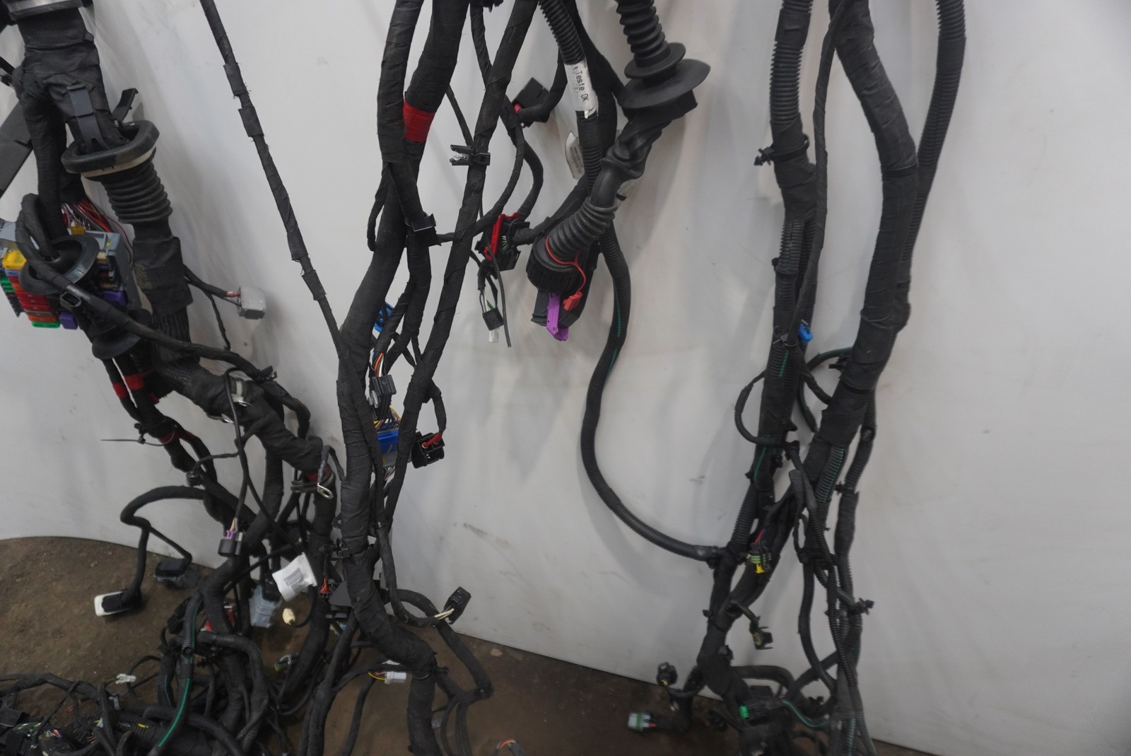 Ferrari California Front Wiring cable P/N 320149