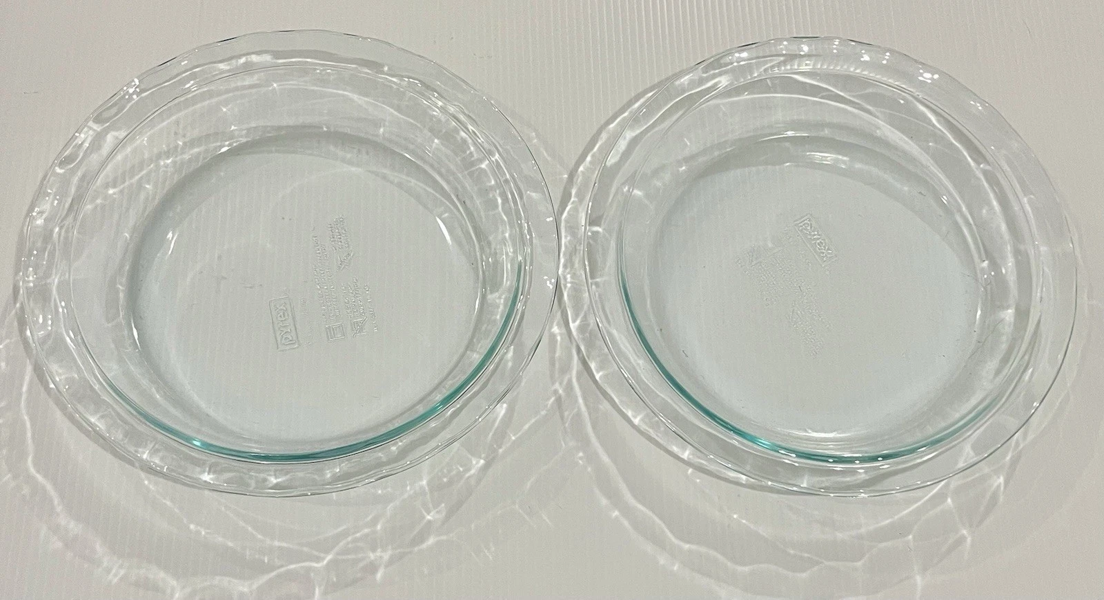2 VTG PYREX Clear Glass Fluted 9.5" Pie Pans C209 Crimped Dishes Plates