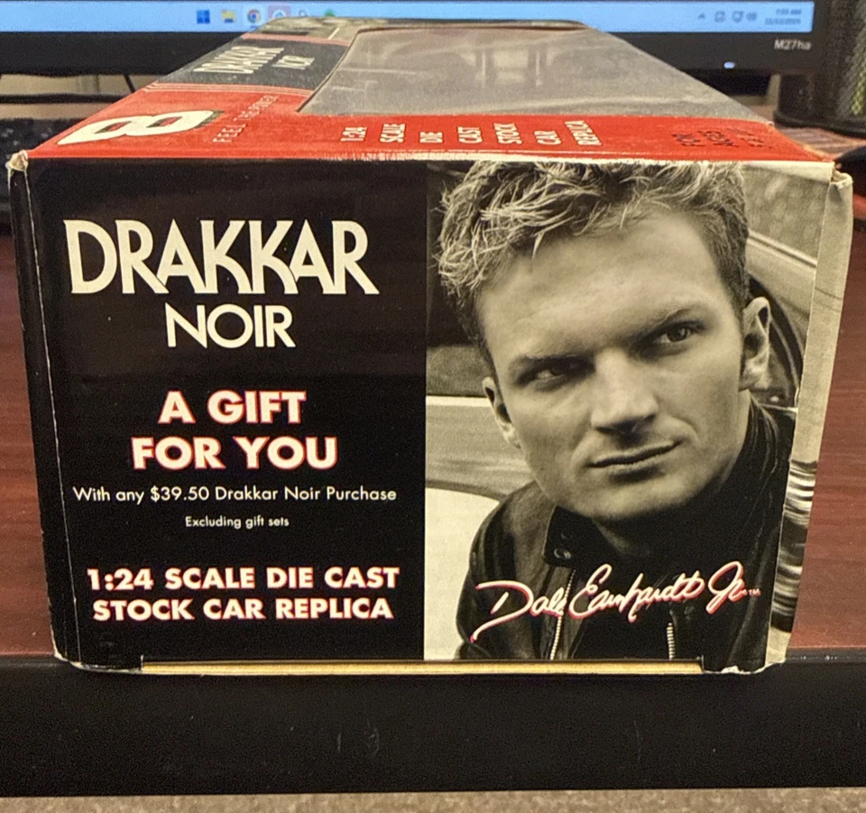 Diecast promocional Dale Earnhardt Jr #8 Drakkar Noir escala 1:24 Foto 2 de 4