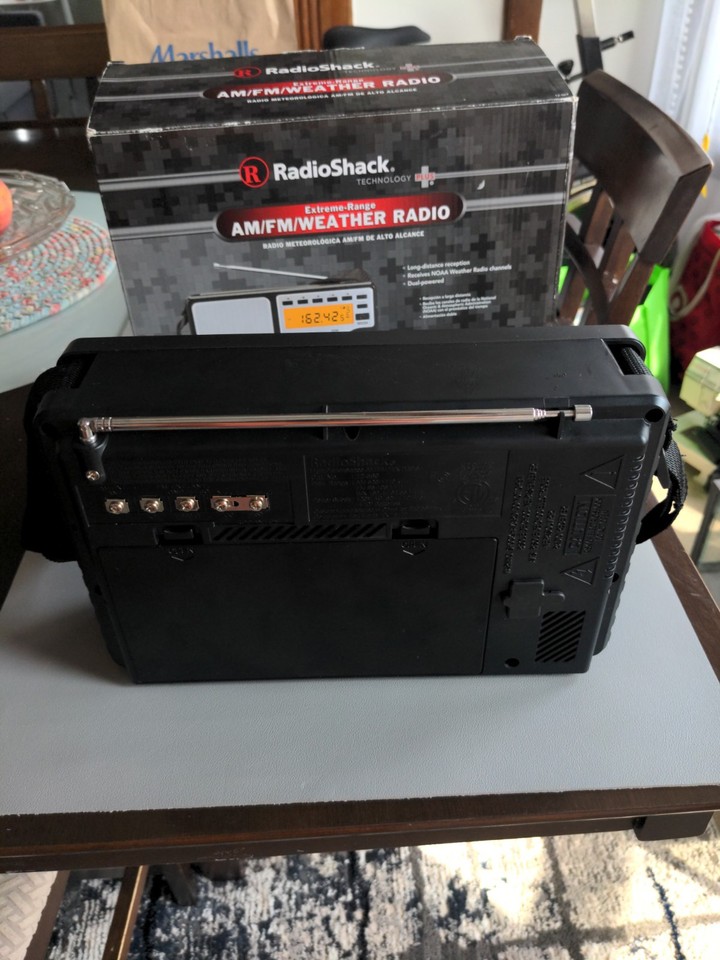 RadioShack 12-589 High Performance AM/FM/WX Radio | eBay