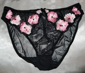 Vintage Felina Bikini Panties w Floral Embroidery Sheer Netted Black M 36