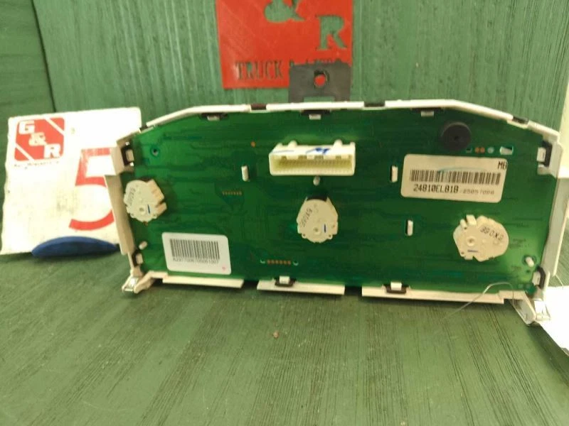 2007 2008 NISSAN VERSA SPEEDOMETER GAUGE INSTRUMENT CLUSTER W TACH 24810EL81B - Image 2 of 4