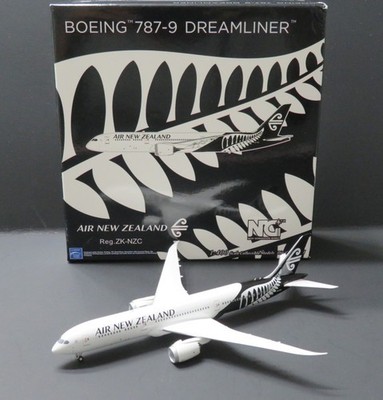 NG Models Air New Zealand B787-9. ZK-NZC. 1:400 Scale. Rare. Brand