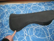 foam saddle half numnah raiser pad 20 1/2" black  used